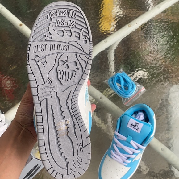 WL “Electric Blue” Reapers size 7.5 - Picture 3 of 8